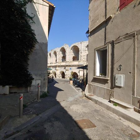 Charmante maison arlésienne à l'ombre des Arènes, de 2 à 5p Arles Exterior foto