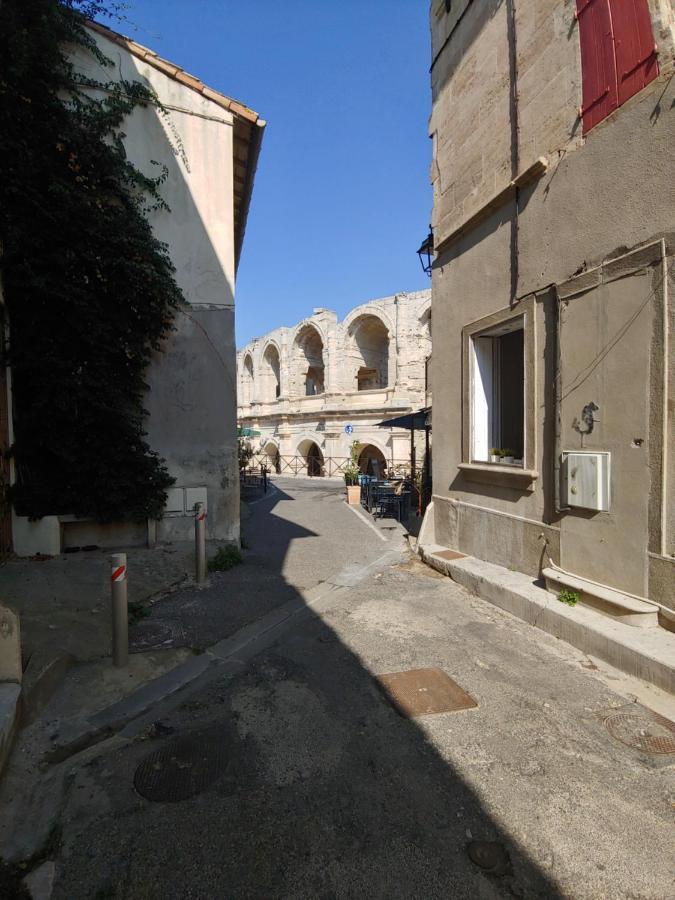 Charmante maison arlésienne à l'ombre des Arènes, de 2 à 5p Arles Exterior foto